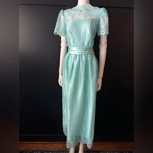 SOLDSOLDSOLD Vintage 60s/70s aqua lace dress - Picture 8 of 11